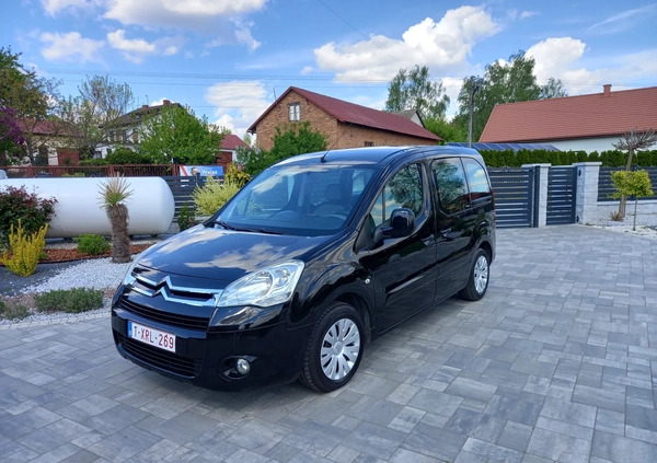 Citroen Berlingo cena 16900 przebieg: 221000, rok produkcji 2009 z Chorzele małe 191
